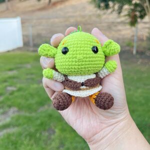 Handmade Crochet Shrek Doll Keychain – Kawaii Amigurumi Green Monster Doll